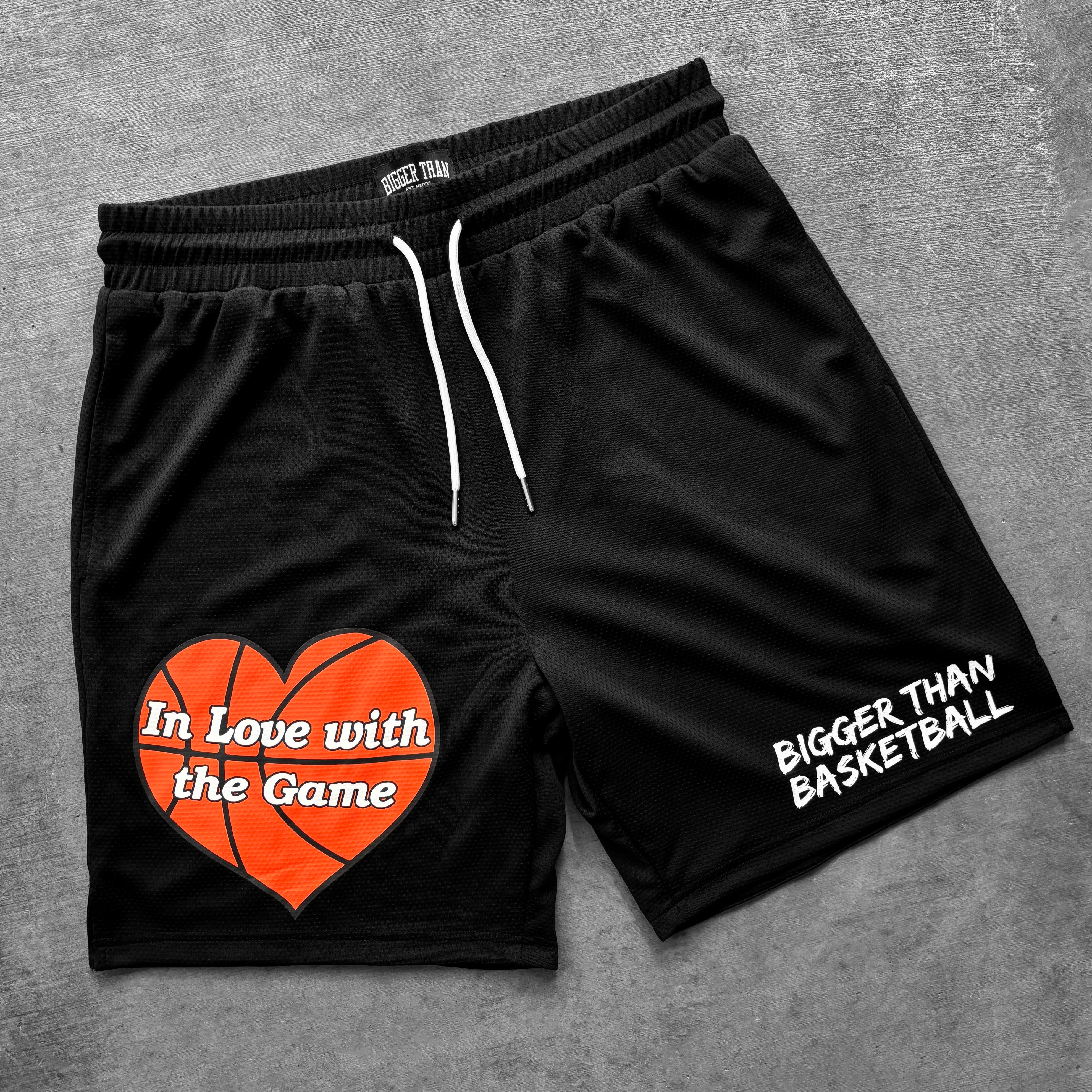 In Love With The Game - Shorts - Black